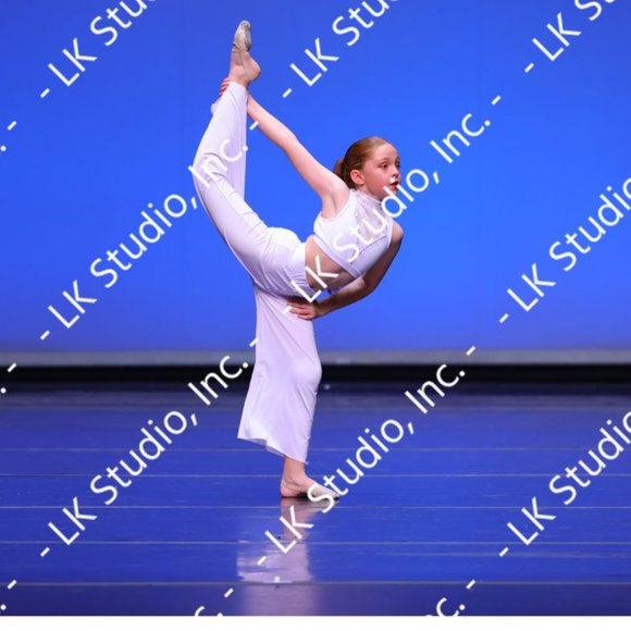 Girl's white dance costume, size MC (medium child) - Picture 8 of 14